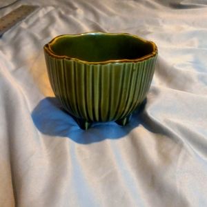 Bin # 5 Vintage MCY # 612 USA POTTERY ceramic vase